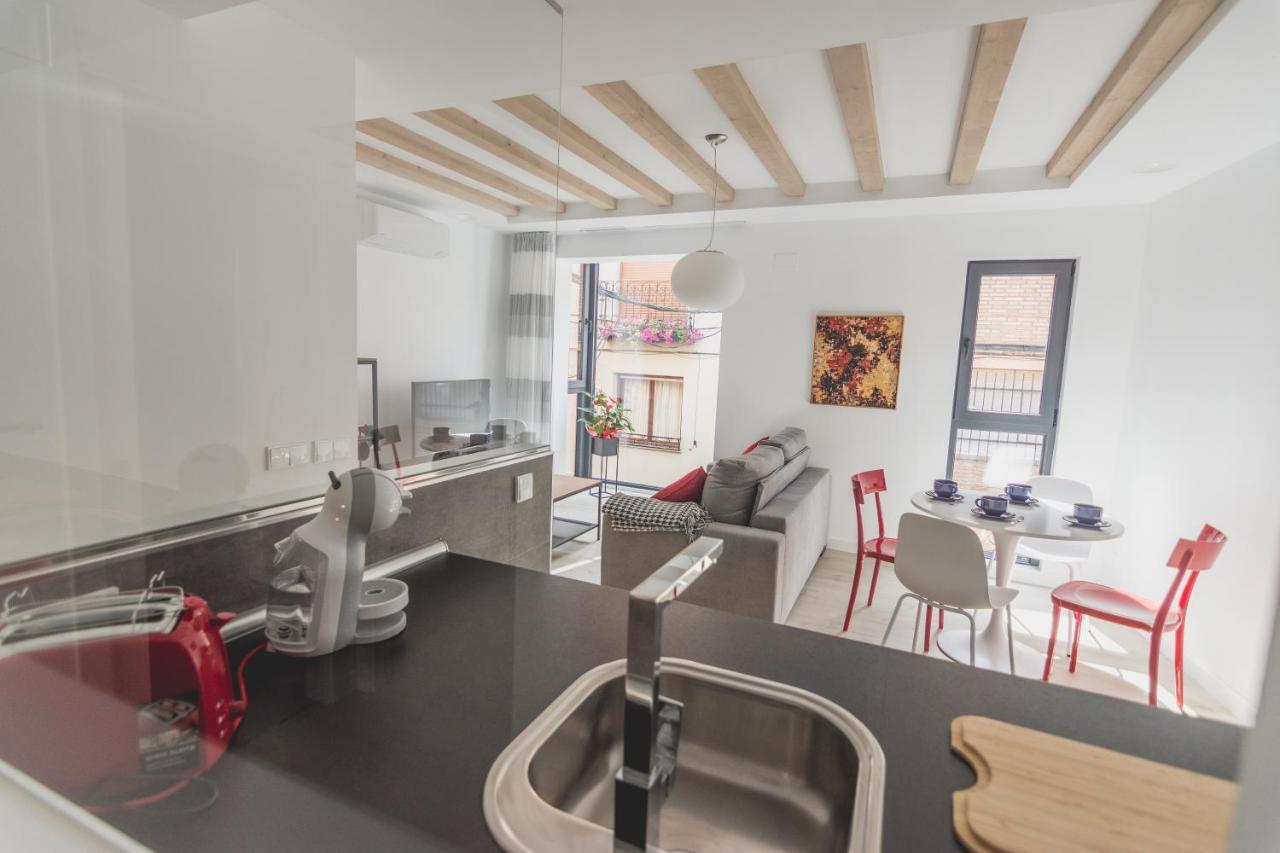 Slow Leon Apartamentos Turisticos Екстер'єр фото