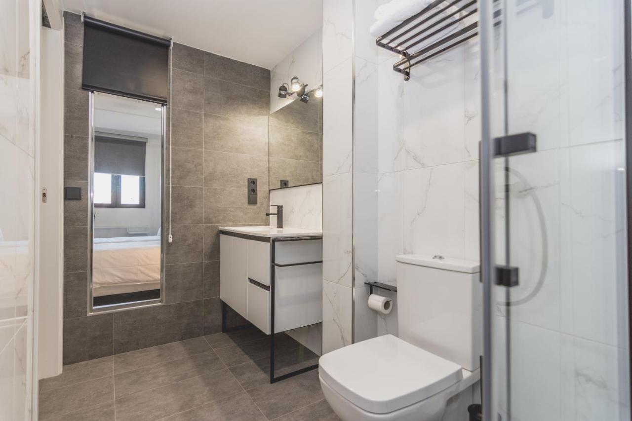 Slow Leon Apartamentos Turisticos Екстер'єр фото